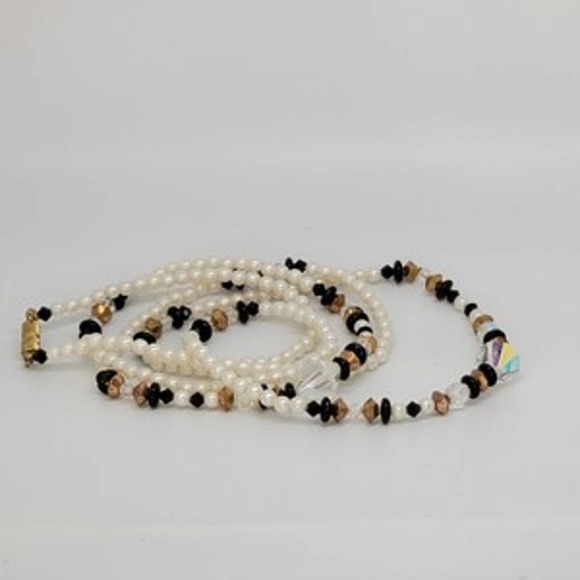 Vintage 36-in simulated Pearl and Crystal strand. - Picture 2 of 6